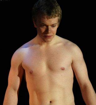 alfie allen dick|Alfie Allen on Threek, Full